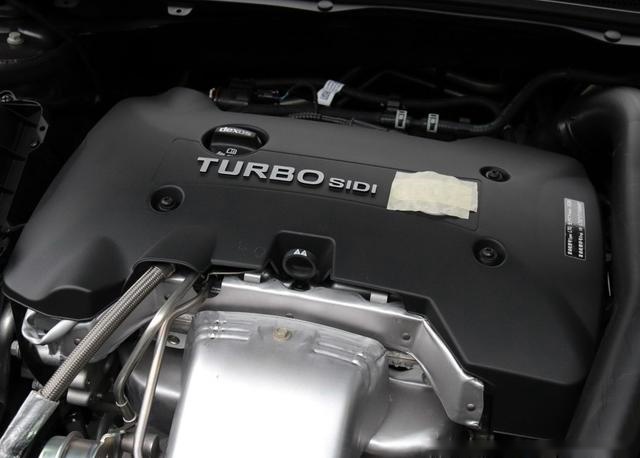 布雷博刹车、6.2破百堪称同级最强的君威GS为何火不起来?