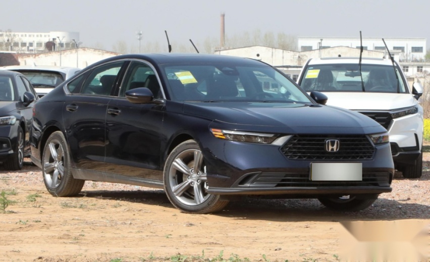 它是合资品牌中型车，16.28万起售，销量却不高