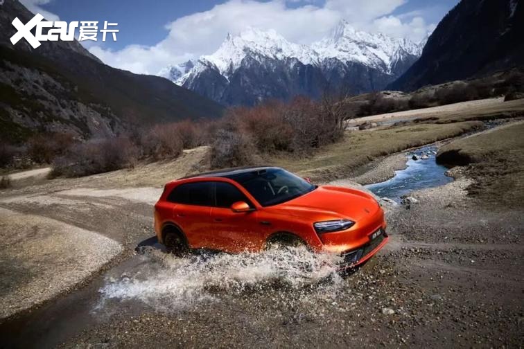 新锐智慧SUV问界M6，凭什么能满足年轻人的全部想象？