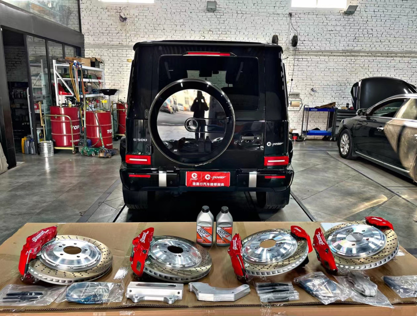 奔驰G350(W463-2)改装Rotora前6后4双卡钳刹车