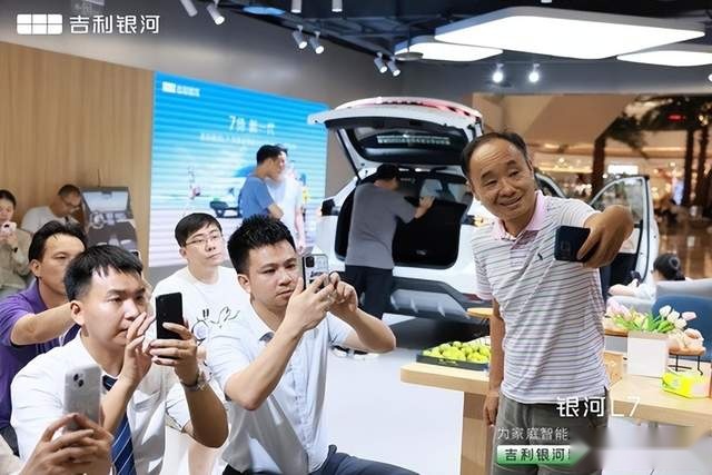重庆下订用户聊吉利银河L7：除了价格“香”，买它还有这些原因