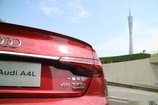 试驾全新奥迪A4L 百公里加速6.6秒的实力派！