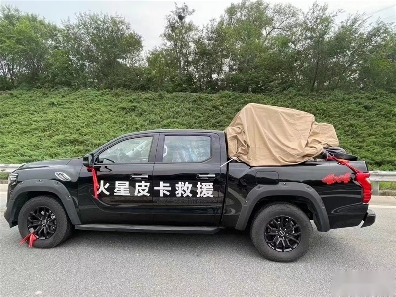 危难时刻显身手 皮卡应继续放开进城限制