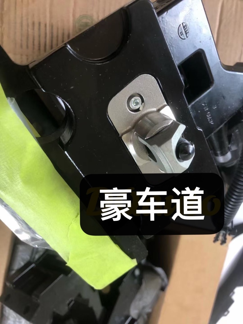 2020款奔驰GLS原厂升级迈巴赫电动踏板