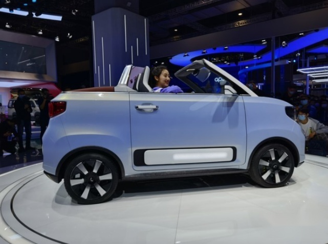 上海车展最受女生欢迎的敞篷电车，预计2022年量产