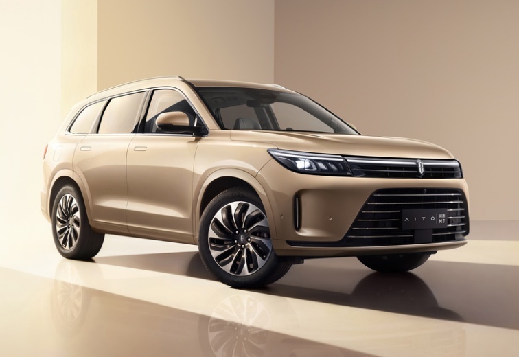 小鹏G6压力来了，2024款飞凡R7降9万，起售价大幅拉低至18.99