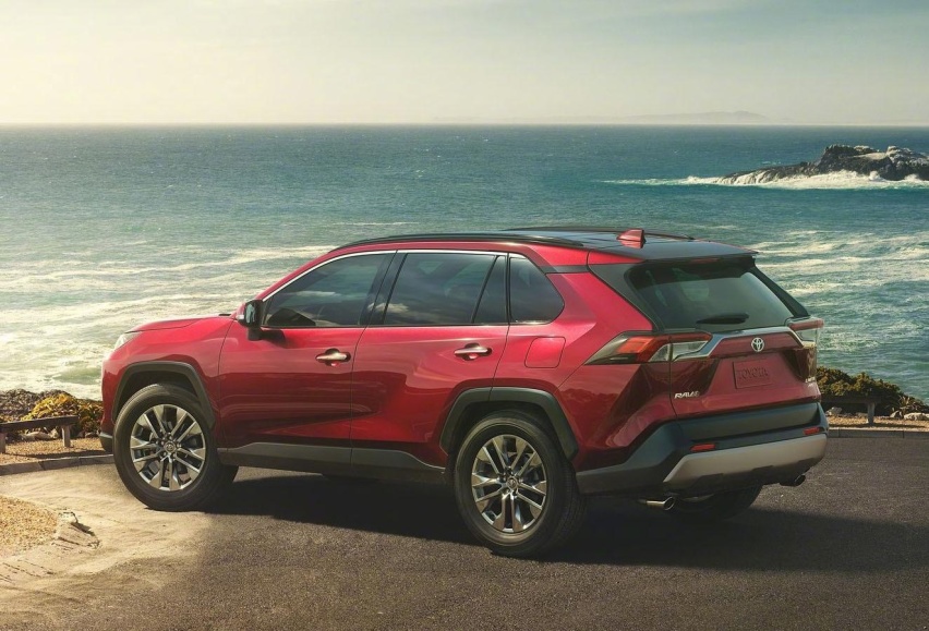 网友：落地25万的SUV！CR-V/新RAV4荣放/奇骏，怎