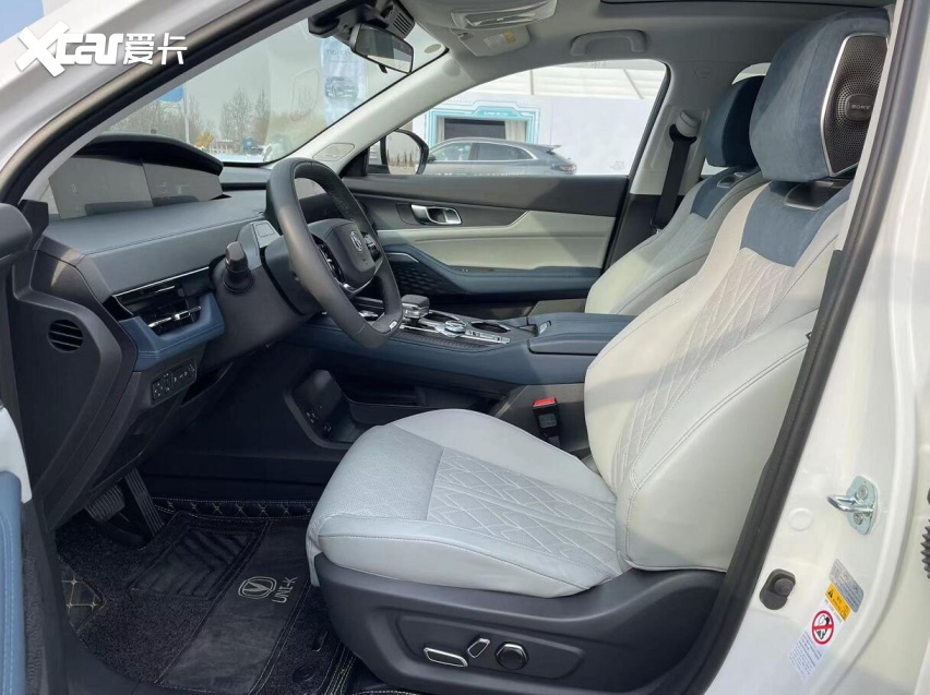 体验长安uni-k idd:馈电油耗仅为5l,出行生活0焦虑