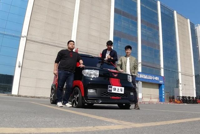跟一件背心差不多价钱的电动车，宏光MINI EV哪些人适合买