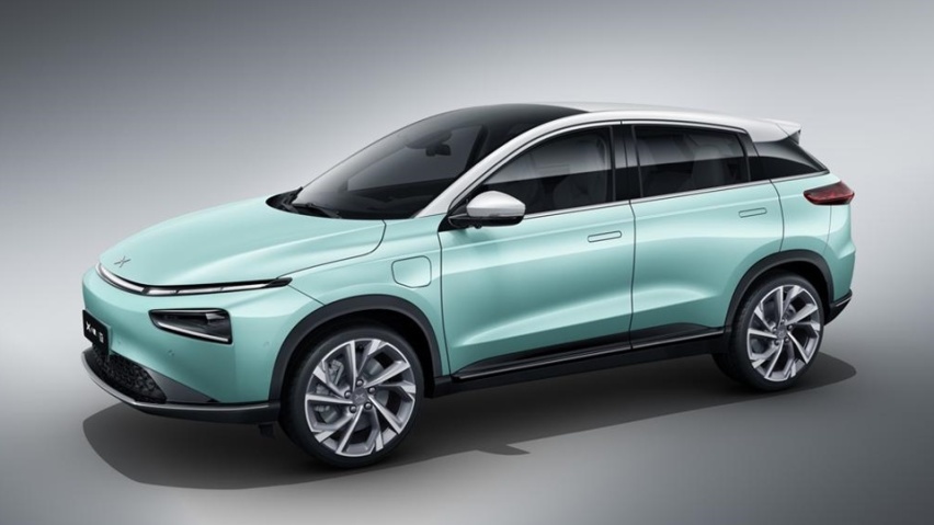 小鹏G3i对比宋PLUS EV：有趣向左，实用向右