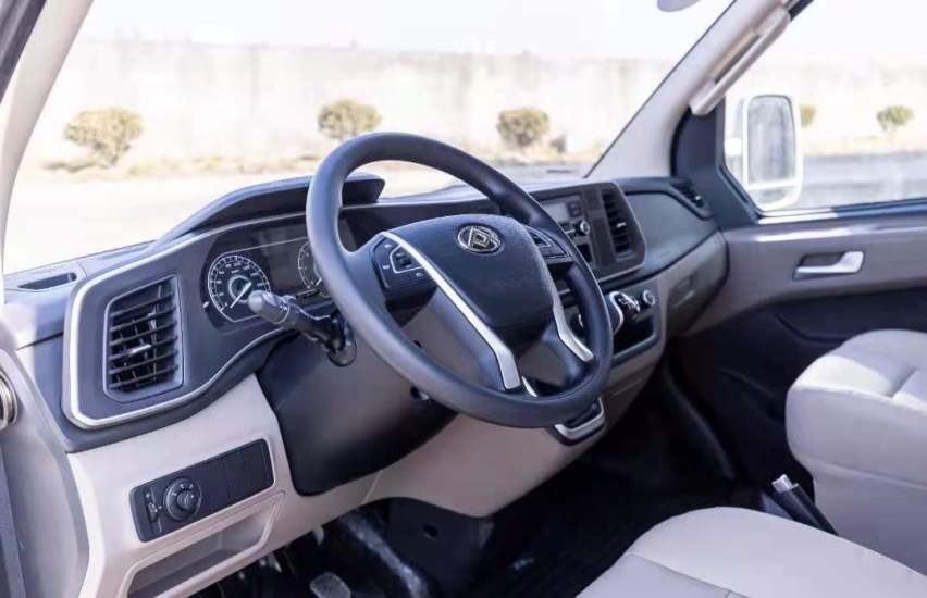 挑战新全顺，上汽大通MAXUS V80 PLUS只靠实力不靠吹