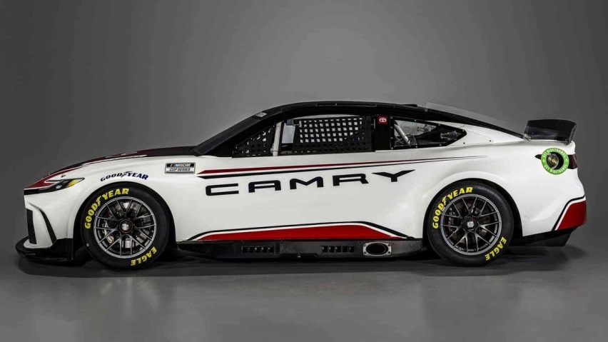 凯美瑞NASCAR赛车官图发布 将参加2024年度NASCAR赛事