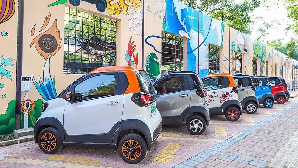 过几天买能少1万新款宝骏e100卖498万元起