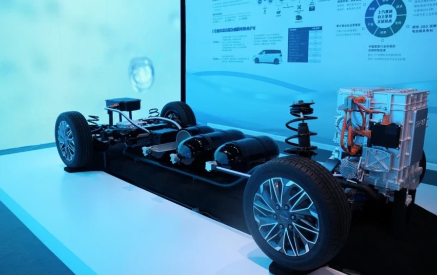 搭氢燃料电池，上汽大通MAXUS EUNIQ 7正式亮相