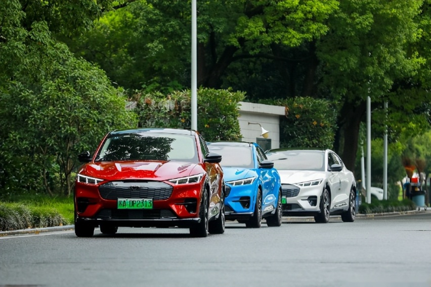 美系范儿，电野马大动力，福特Mustang Mach-E纯电车落地多少