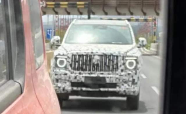 坦克800最新路试谍照 全尺寸豪华SUV 国产“库里南”