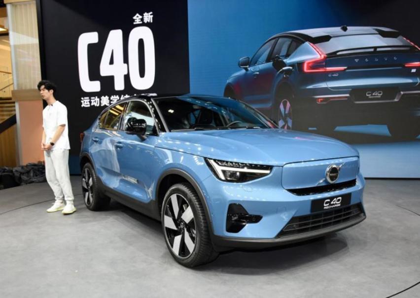 XC40变身后的C40，沃尔沃给其配了420公里续航，不高