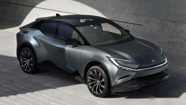 与普锐斯设计同源，丰田bZ Compact SUV