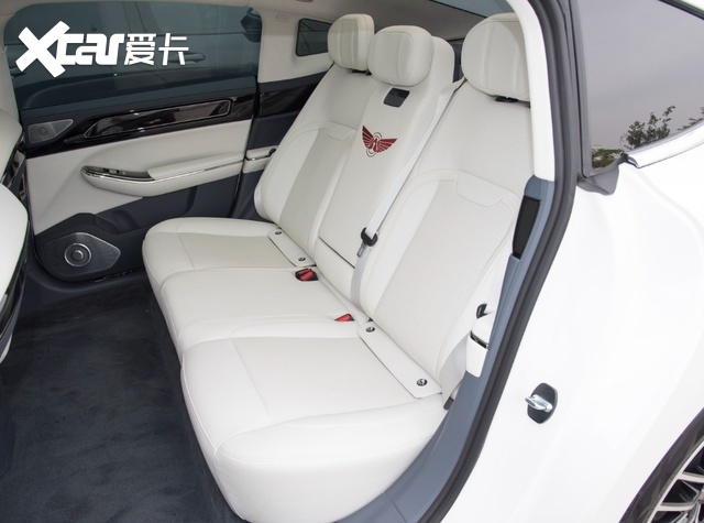 与宝马7系同级,车长近5米3,续航810公里,不足30万,名气却不高
