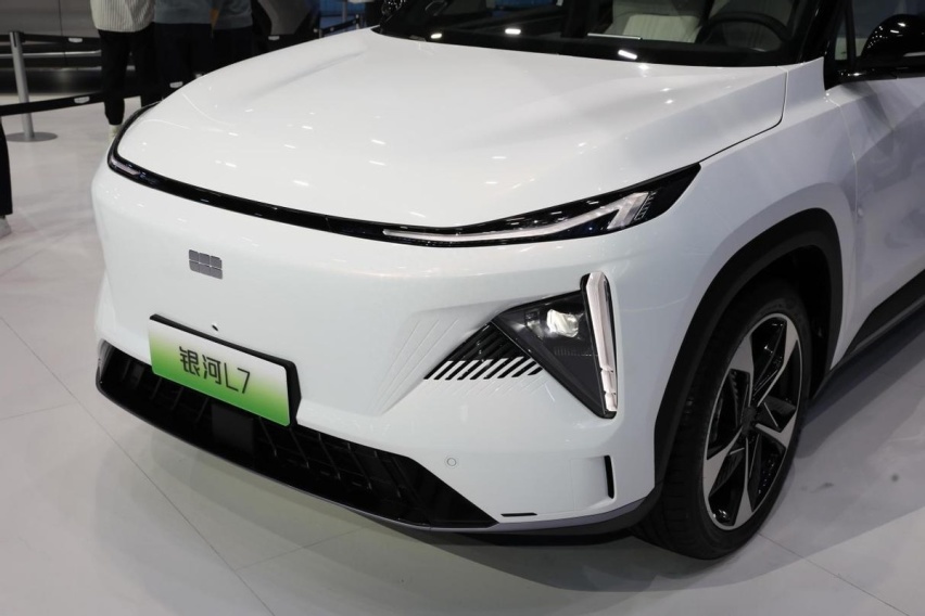 销量和口碑持续攀升，吉利银河L7为何会成功？