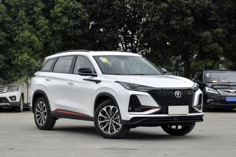 预算15万买SUV，“大而全”和“小而美”该选哪个？