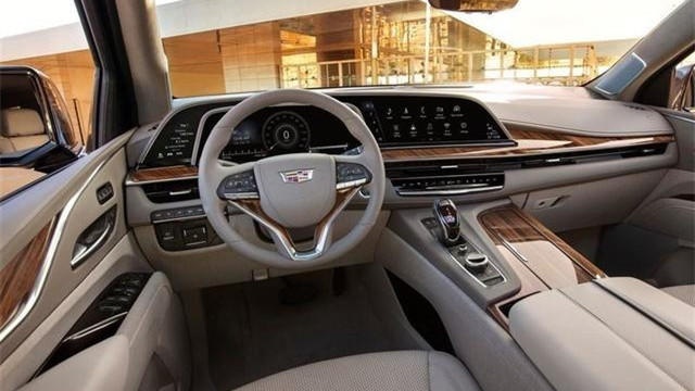 自动变道、AKG音响、V8引擎配10AT！全新凯雷德详解