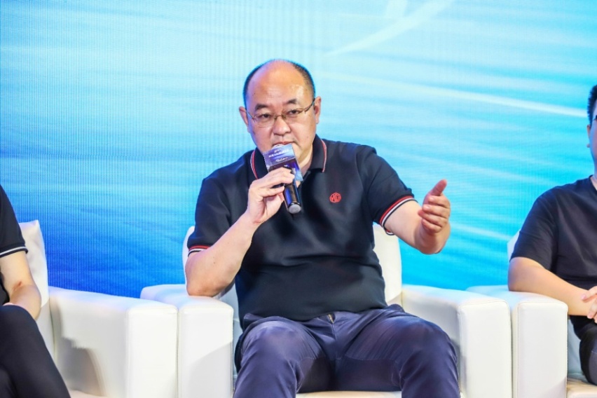 巨变之下每一位“先行者”都值得被记录——2020寰球汽车论坛