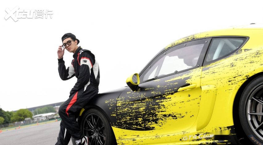 明星代言再次"翻车",保时捷中国宣布与吴亦凡终止合作,真凉了