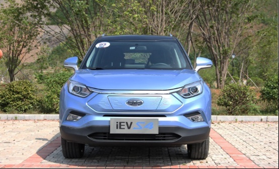 北汽新能源EX5对比江淮iEVS4谁值得买？