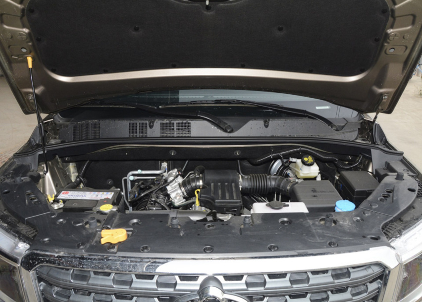 5万不到的7座SUV，1.5L+手动，轴距仅2750mm