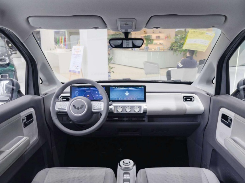 高阶版宏光MINI？五菱晴空6.98万元起售，国人的品味都拿捏了