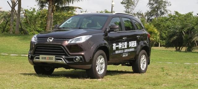国产硬派越野也亲民！2.0T柴油机+8AT，四驱大梁17万