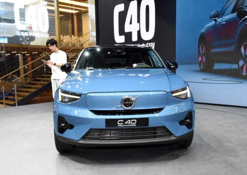 XC40变身后的C40，沃尔沃给其配了420公里续航，不高