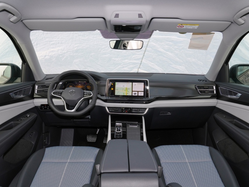 探险者不降价？22万拿下5米大众SUV，2.0T+近3米轴距不怕掉价