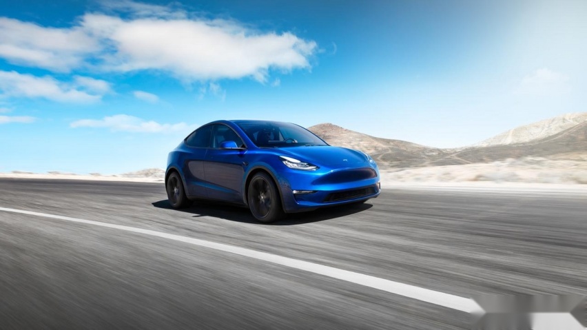 零距离体验“地表最快量产车”，特斯拉Model S Plaid亮相郑州