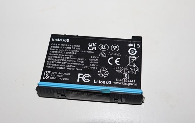 仅需1个设备，就让小白摩友秒变“摄影”达人！影石Insta360 X4