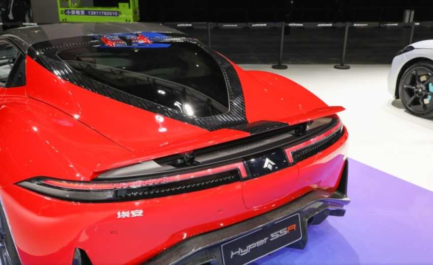 又一款国产电动超跑，起售价高达128.6万，对标仰望U9