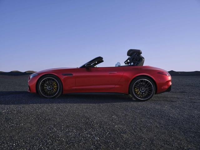 至魅掠影 全新梅赛德斯-AMG SL 63 4MATIC+上市