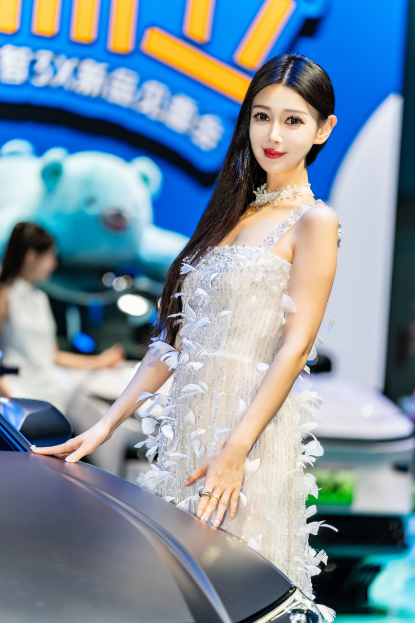 2024广州车展小姐姐大合集！是真男人就坚持到最后一张！
