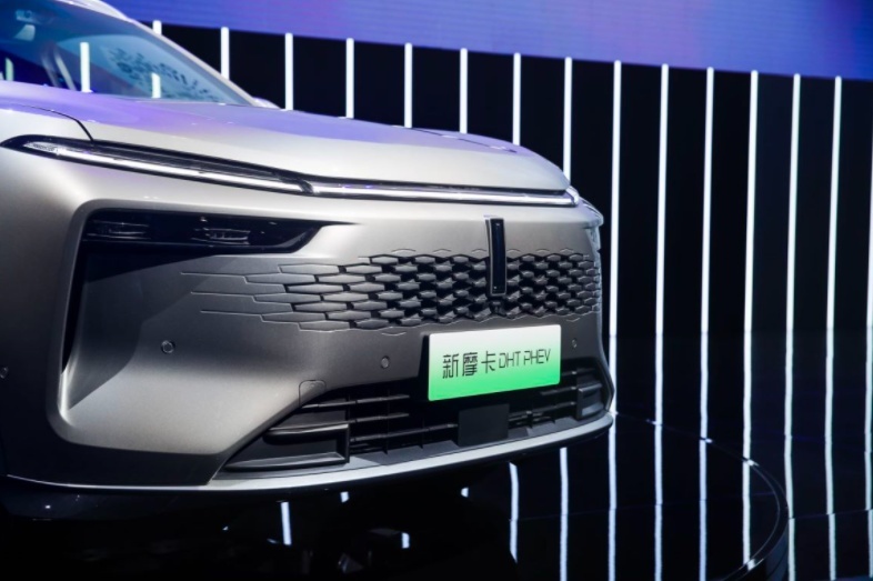 魏牌新摩卡DHT-PHEV「震撼」上市，它能重塑大五座SUV市场格局吗