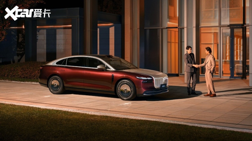 标配800V+5C超充，纯电续航410km，岚图追光L能否挑战56E？