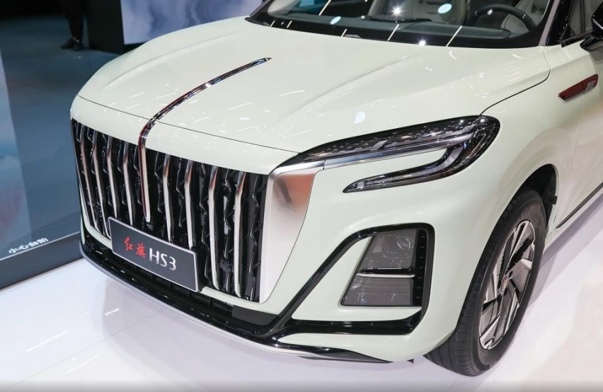 如果价格上调10万，对比BBA入门级SUV，红旗HS3是不是同级优选