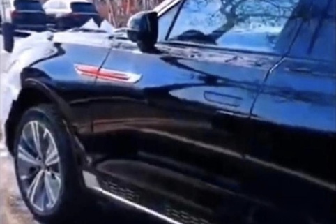 红旗HONGQI E115：国产版劳斯莱斯Cullinan