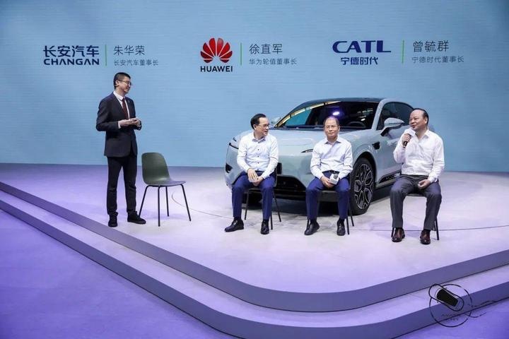 拿下问界商标，华为“一夜之间可造出整车”了？