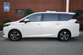 15万级家用MPV，G50混动对比传祺M6，谁才是更优解？
