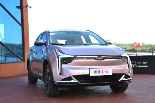 15万级高性价比纯电动SUV 续航401km起，试驾哪吒U-II
