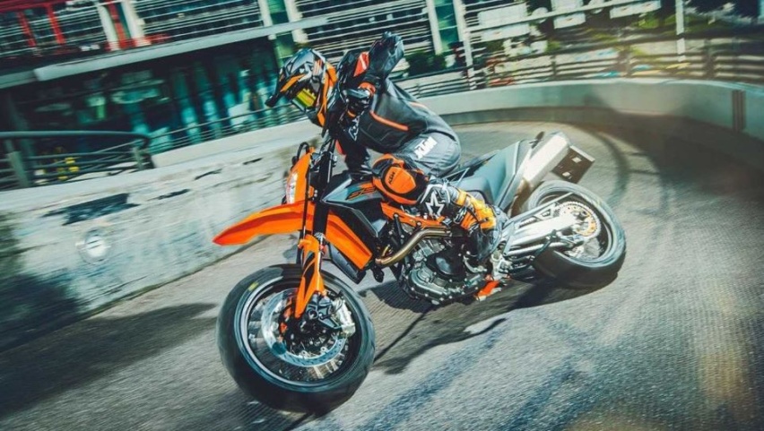 KTM 690 ENDURO R和690 SMC R发布更新