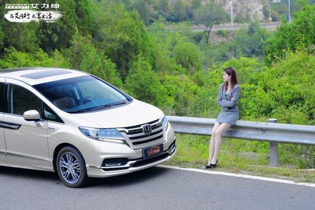 提升全家出行品质，你需要这样一款MPV！