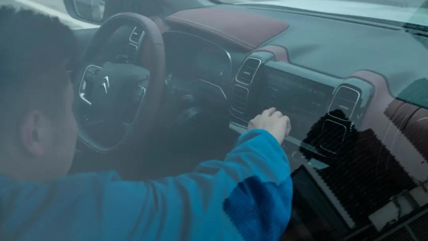 性能堪比3.0T，这台20来万的合资插混SUV值得买