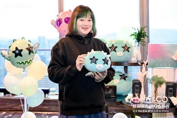 领新魅丽 潮06致尚！领克06EM-P超电登临深圳站